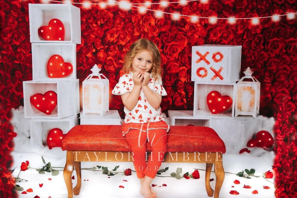 Kate Xoxo Mur de roses Saint-Valentin Rouge Toile de fond conçu par Kate Image - Kate Backdrop FR