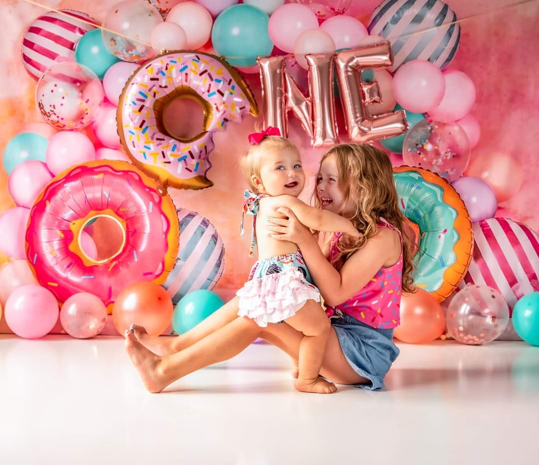 Kate Ballons Cake smash Donut Anniversaire Toile de fond conçu par Emetselch - Kate Backdrop FR