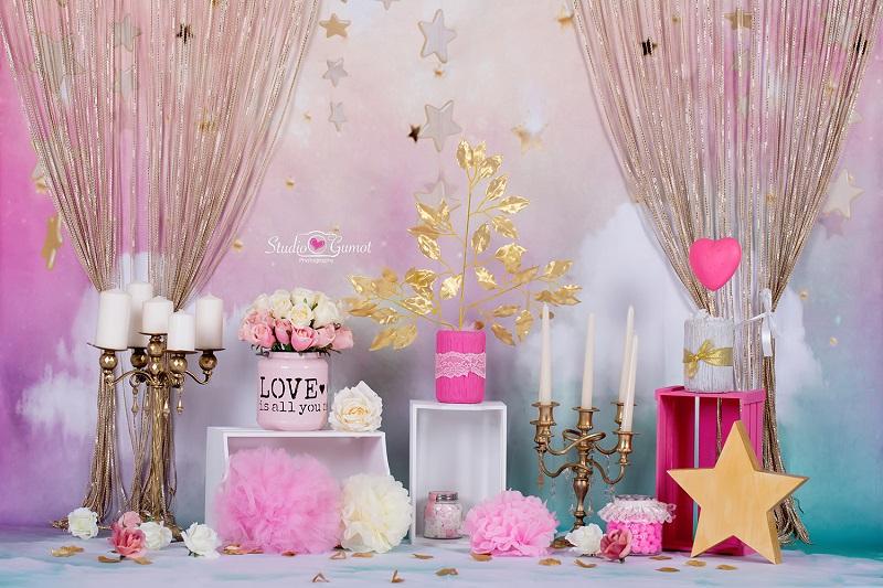 Kate Anniversaire Fantastique Rideaux Rose Toile de fond conçue par Christina Dash - Kate Backdrop FR