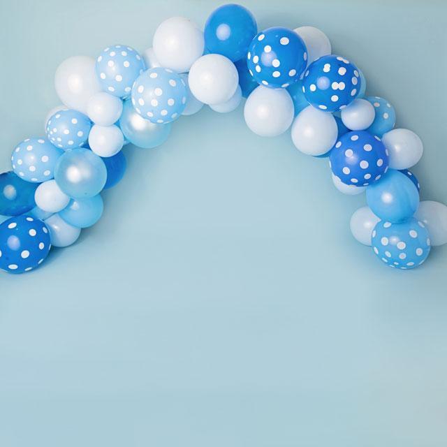 Kate Ballons Bleu & Blanc Anniversaire Enfant Toile de fond conçue par Kerry Anderson - Kate Backdrop FR