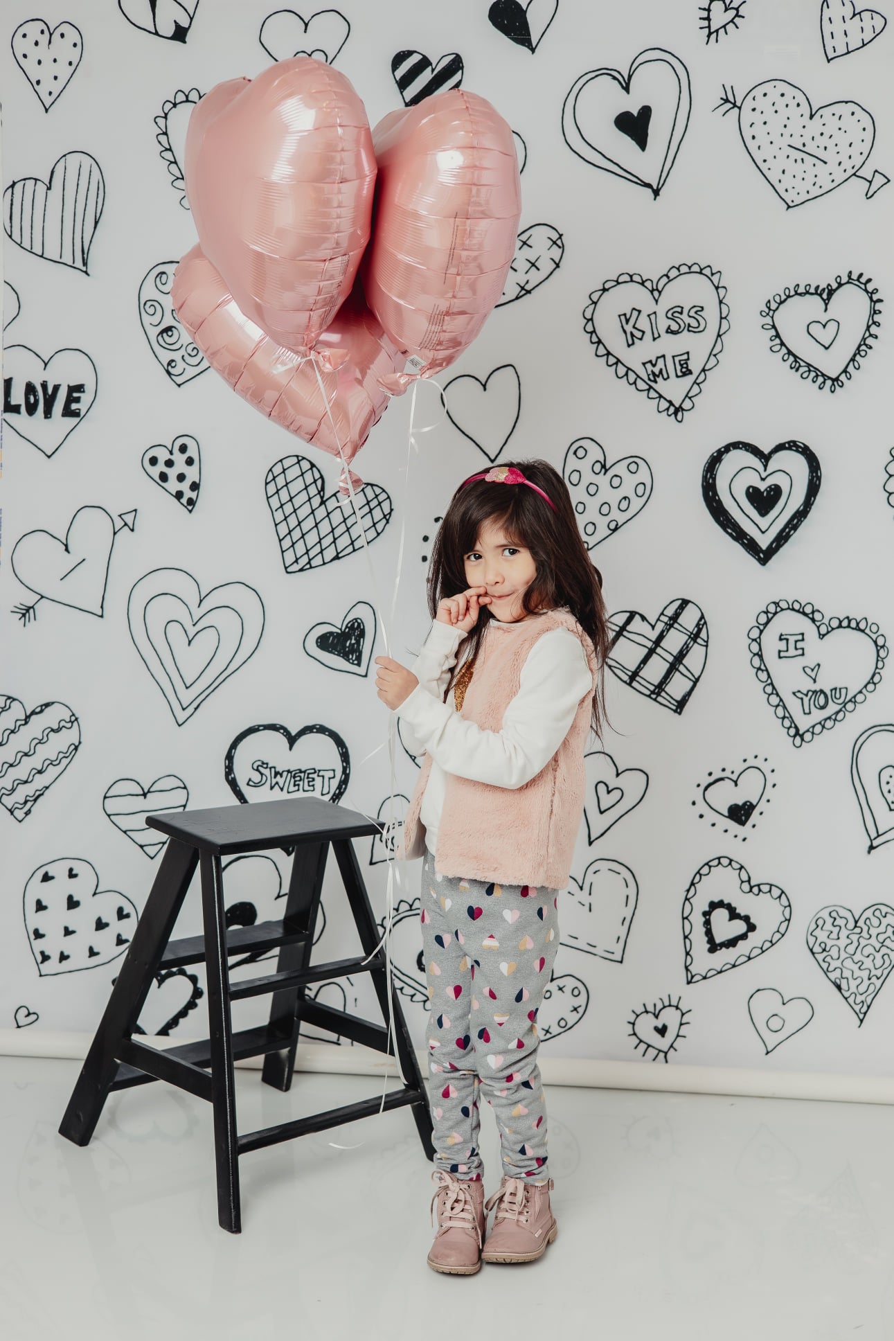 Kate Griffonnages Saint-Valentin Blanc Noir Toile de fond conçue par Mandy Ringe Photography - Kate Backdrop FR