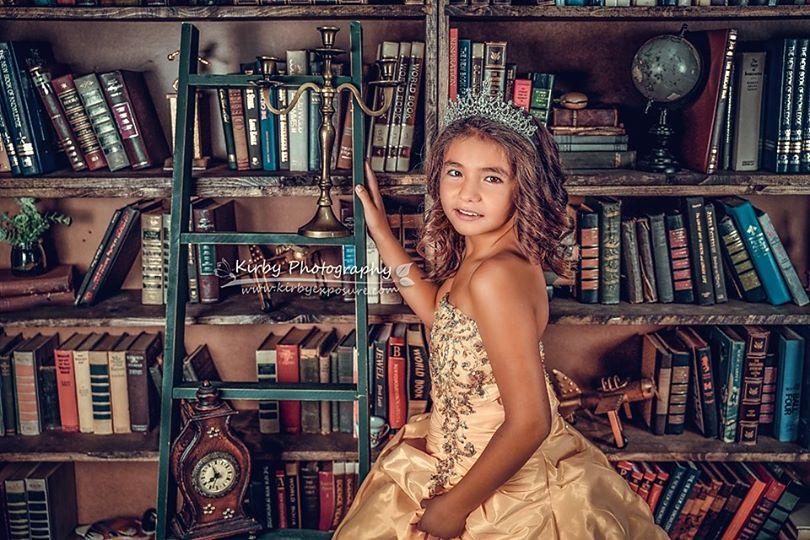 Kate Étagère à livres Retour à l'école Enfants Toile de fond conçue par Arica Kirby - Kate Backdrop FR