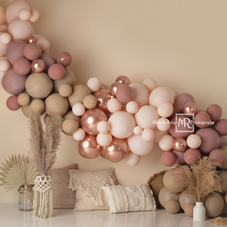 Kate Ballons Boho Macramé Oreillers Rose Toile de fond Conçu par Mandy Ringe - Kate Backdrop FR