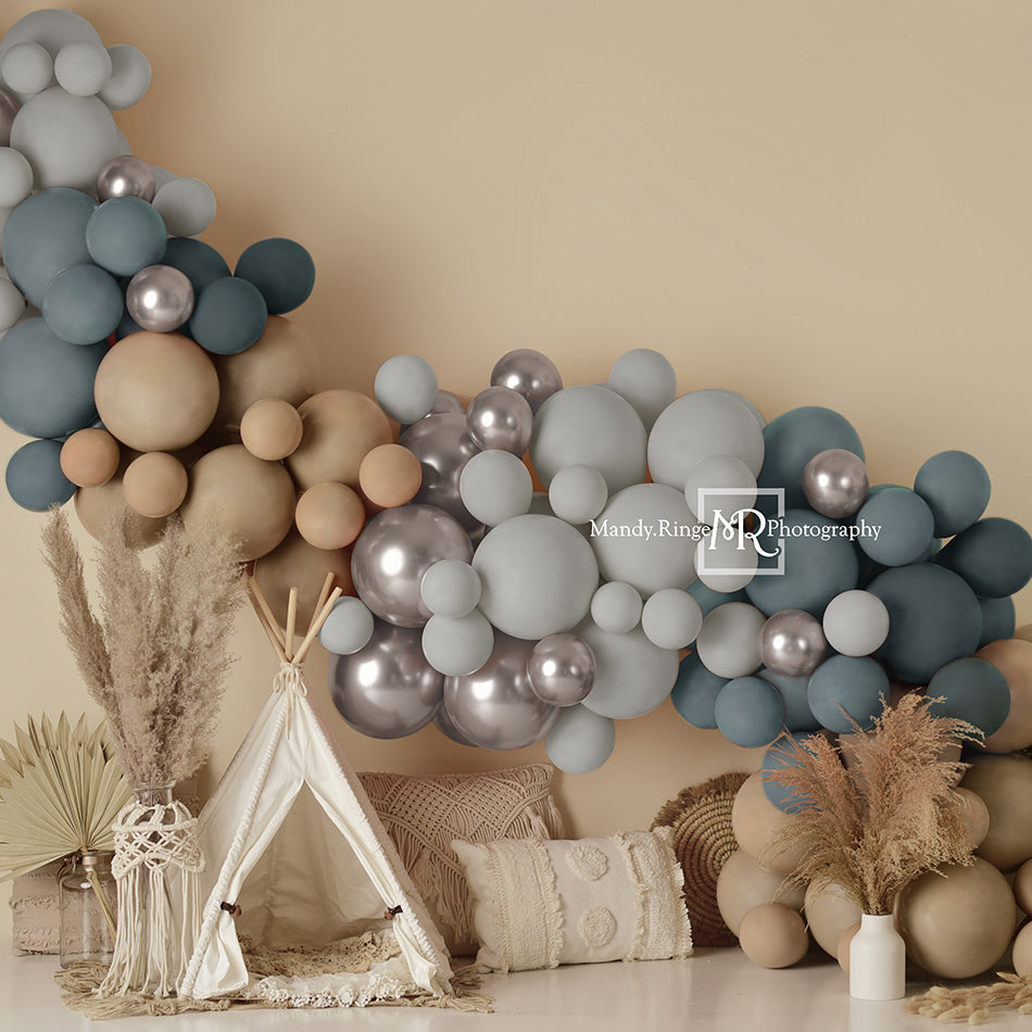 Kate Tente Boho Ballons Bleu & Brun Toile de fond conçue par Mandy Ringe - Kate Backdrop FR
