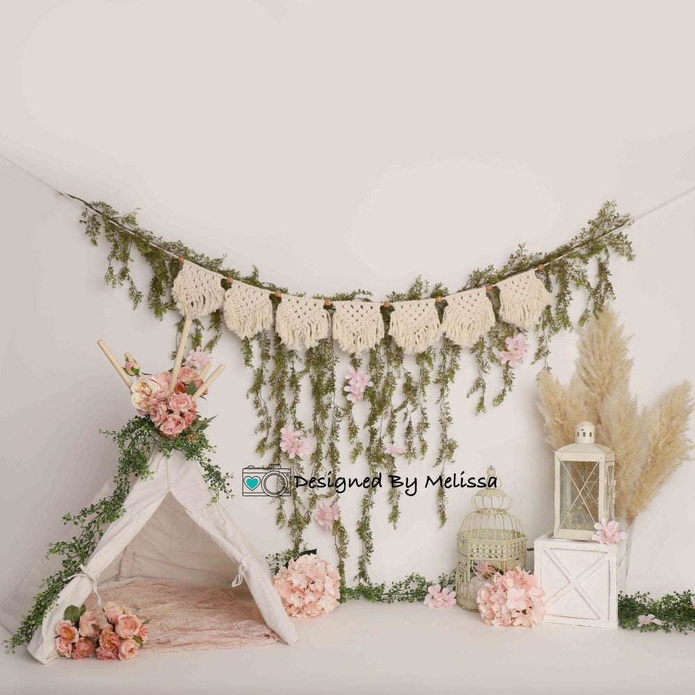 Kate Tente Floral Boho Beige Toile de fond conçue par Melissa King - Kate Backdrop FR