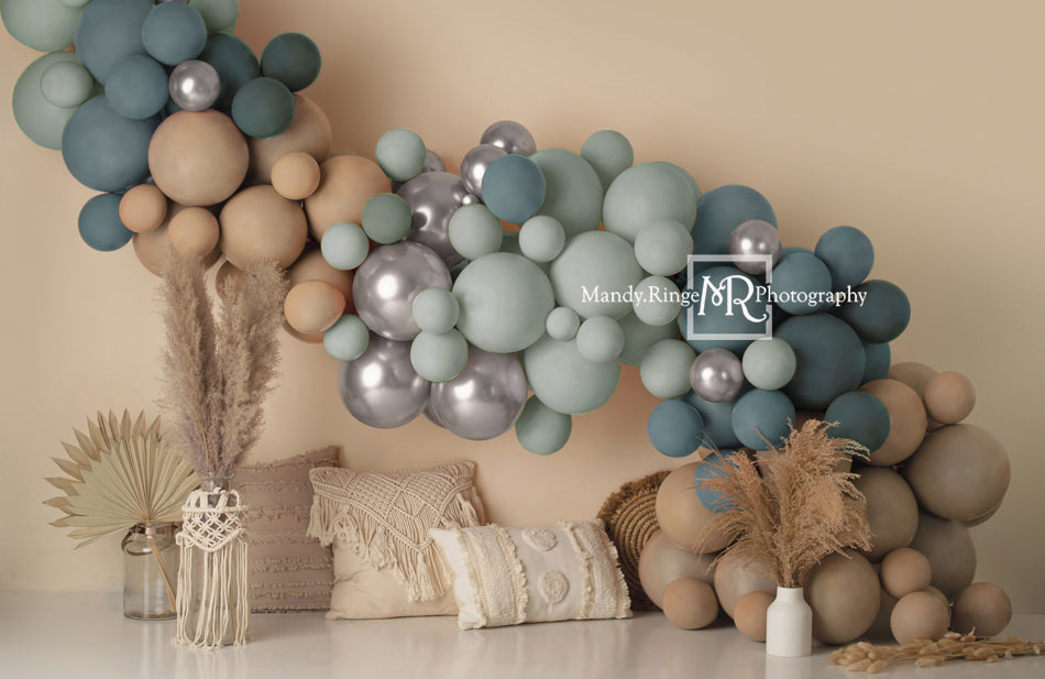 Kate Ballons Boho Bleu Macramé Oreillers Toile de fond Conçu par Mandy Ringe - Kate Backdrop FR