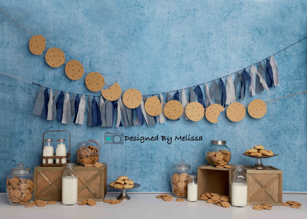 Kate Mur Bleu Biscuits Lait Anniversaire Enfant Toile de fond conçu par Melissa King - Kate Backdrop FR