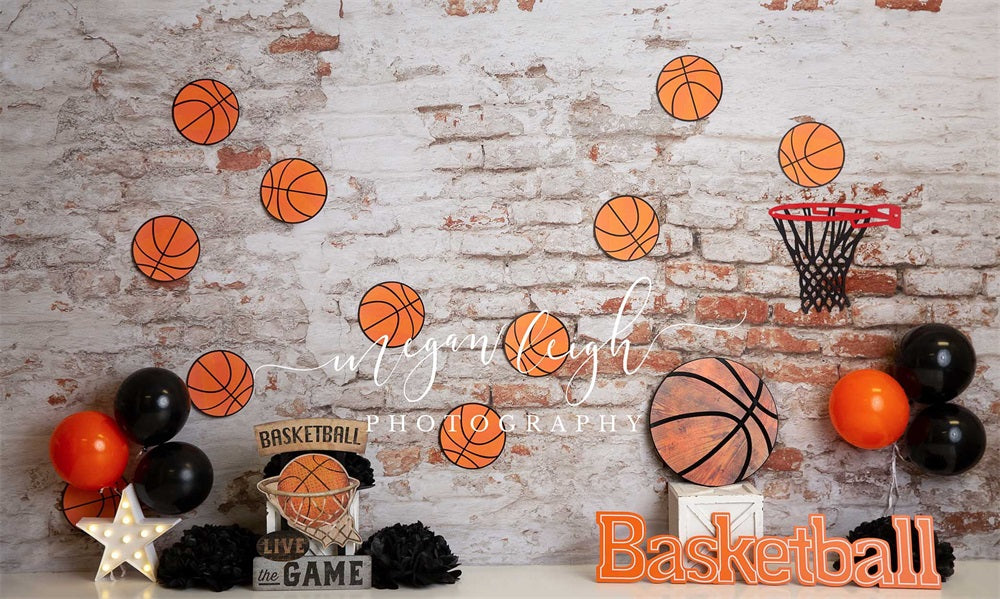 Kate Slam Dunk Garçon Basket-ball Mur de briques Toile de fond conçu par Megan Leigh