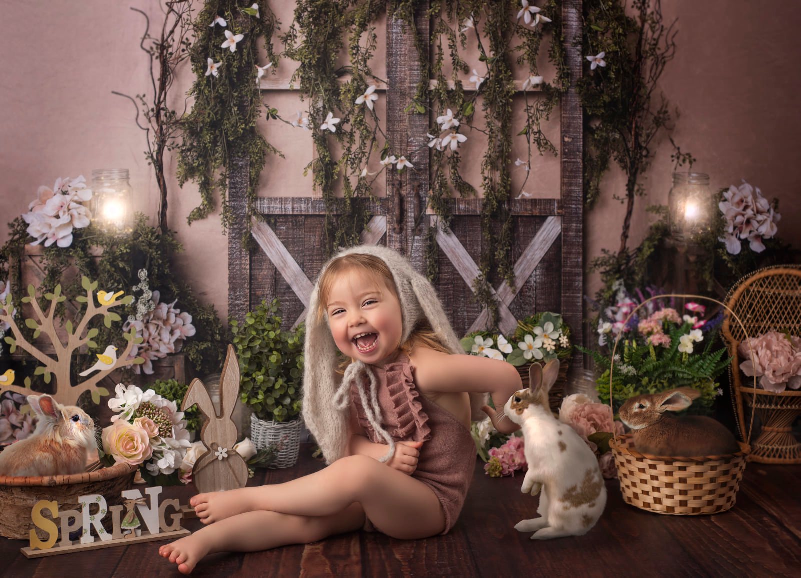 Kate Manoir Porte de grange Printemps Pâques Toile de fond conçue par Megan Leigh Photography - Kate Backdrop FR