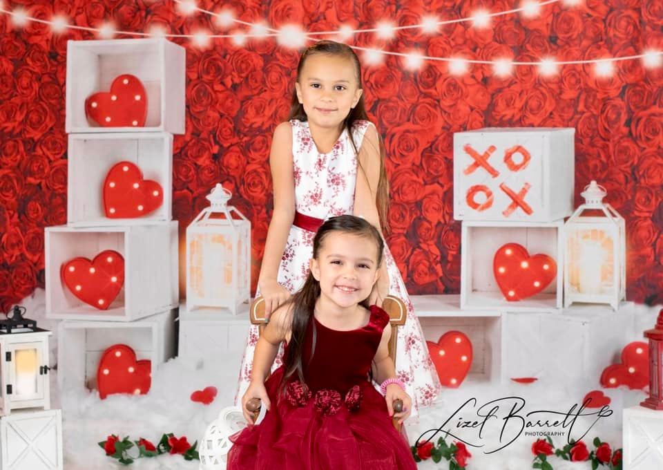 Kate Xoxo Mur de roses Saint-Valentin Rouge Toile de fond conçu par Kate Image - Kate Backdrop FR