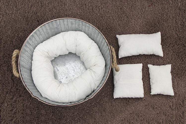 Katebackdrop拢潞Newborn Poses photography white 1 assistant circle+3 pillows