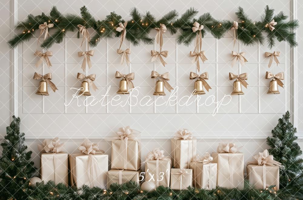 Kate Noël Clochettes Cadeaux Mur Blanc Toile de fond conçue par Patty Roberts