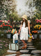 Kate Printemps Jardin Fleurs Clôture Toile de fond conçue par Mini MakeBelieve - Kate Backdrop FR