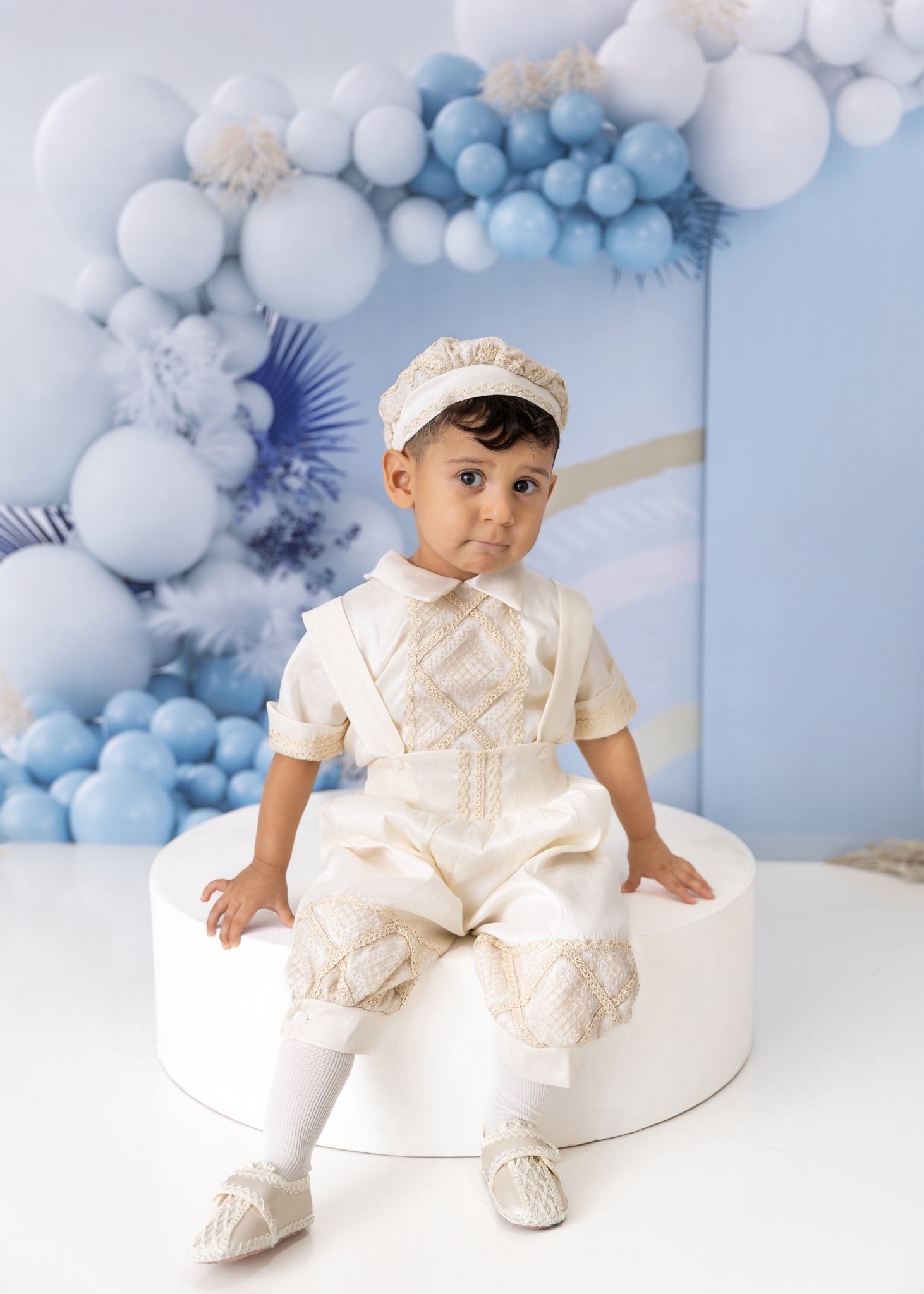Kate Ballons Boho Bleu Enfant Toile de fond en Laine conçue par Uta Mueller Photographie - Kate Backdrop FR