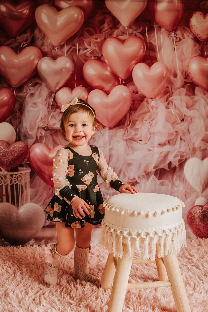 Kate Saint Valentin Rose Ballons Coeur Romantique Toile de fond conçue par Emetselch - Kate Backdrop FR