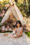 Kate Bohème Soirée Théière Floral Forêt Toile de fond conçu par Ashley Paul - Kate Backdrop FR