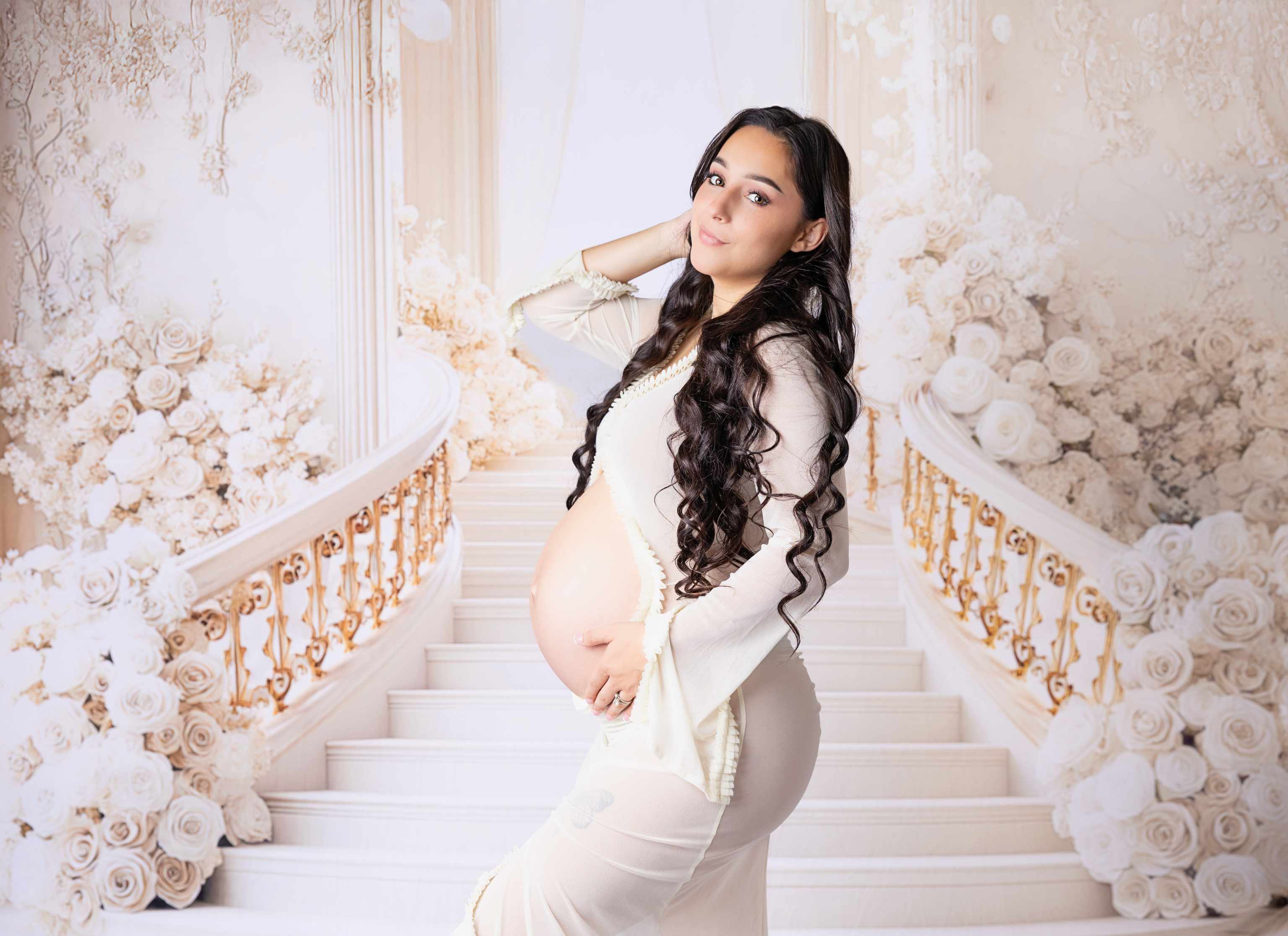 Kate Sweep Mur-à-Sol Bal de Promo Escalier Fleurs Toile de fond conçue par Mini MakeBelieve - Kate Backdrop FR