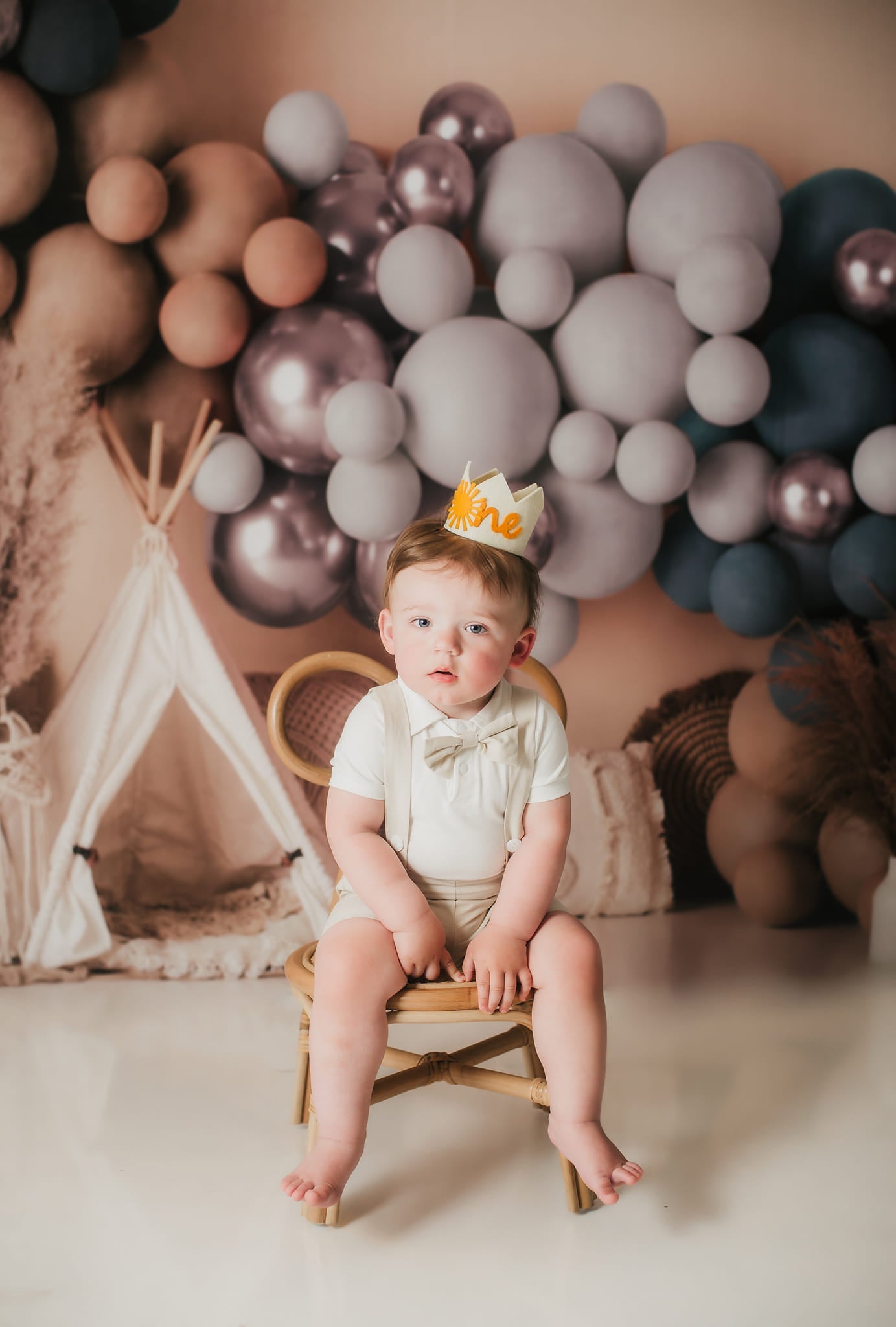 Offres Éclair-Kate Tente Boho Ballons Bleu & Brun Toile de fond en Laine conçue par Mandy Ringe - Kate Backdrop FR
