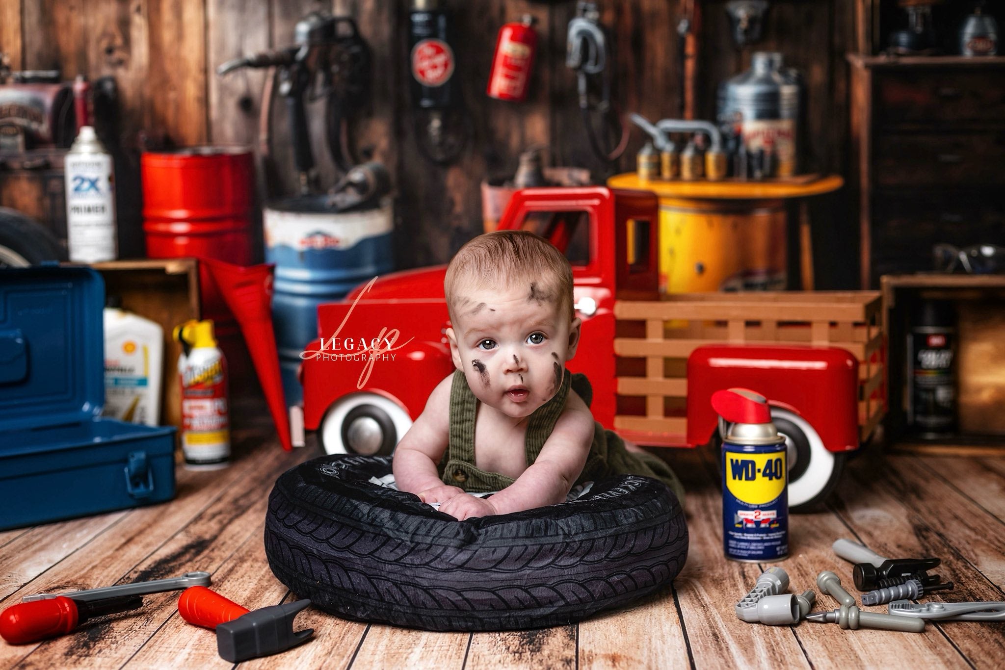 Kate Garage Vintage Mur en Bois Toile de fond conçue par Emetselch - Kate Backdrop FR