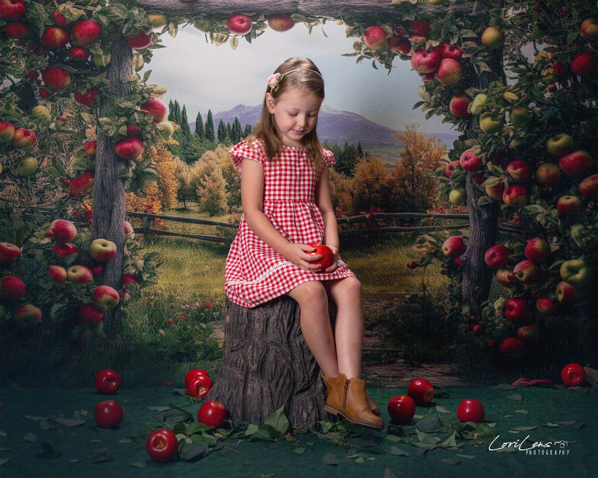 Kate Arche de pomme Arbre Montagne Toile de fond conçu par Angela Marie Photographie - Kate Backdrop FR