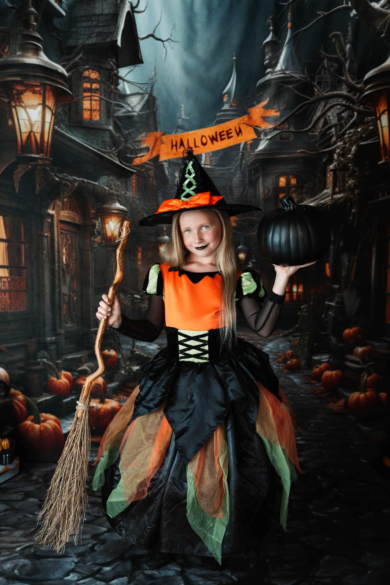 Kate Halloween Rue Citrouille Toile de fond conçu par Emetselch - Kate Backdrop FR