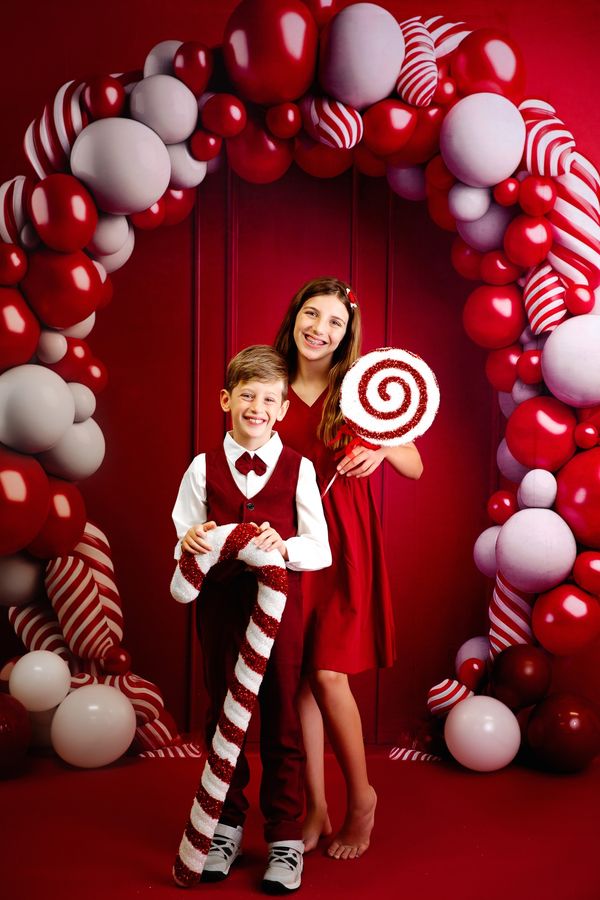 Kate Bonbons Ballons Rouge Toile de fond conçue par Megan Leigh - Kate Backdrop FR