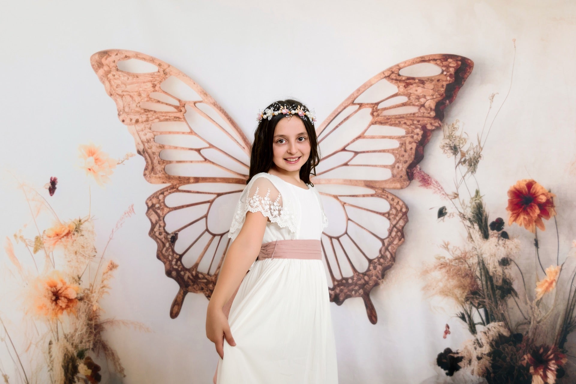 Kate Papillon en bois Tête de lit Toile de fond conçue par Lidia Redekopp