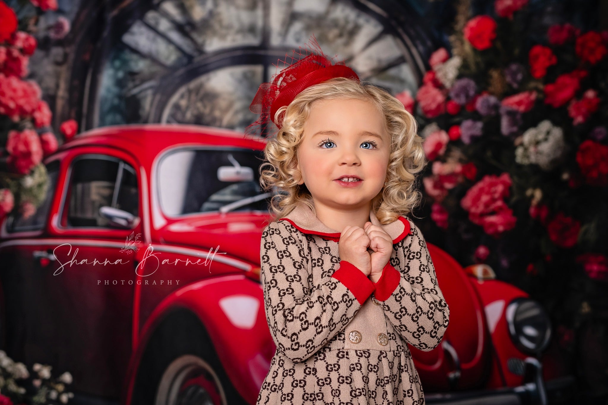 Kate Saint Valentin Voiture Rouge Toile de fond conçue par Patty Robert - Kate Backdrop FR