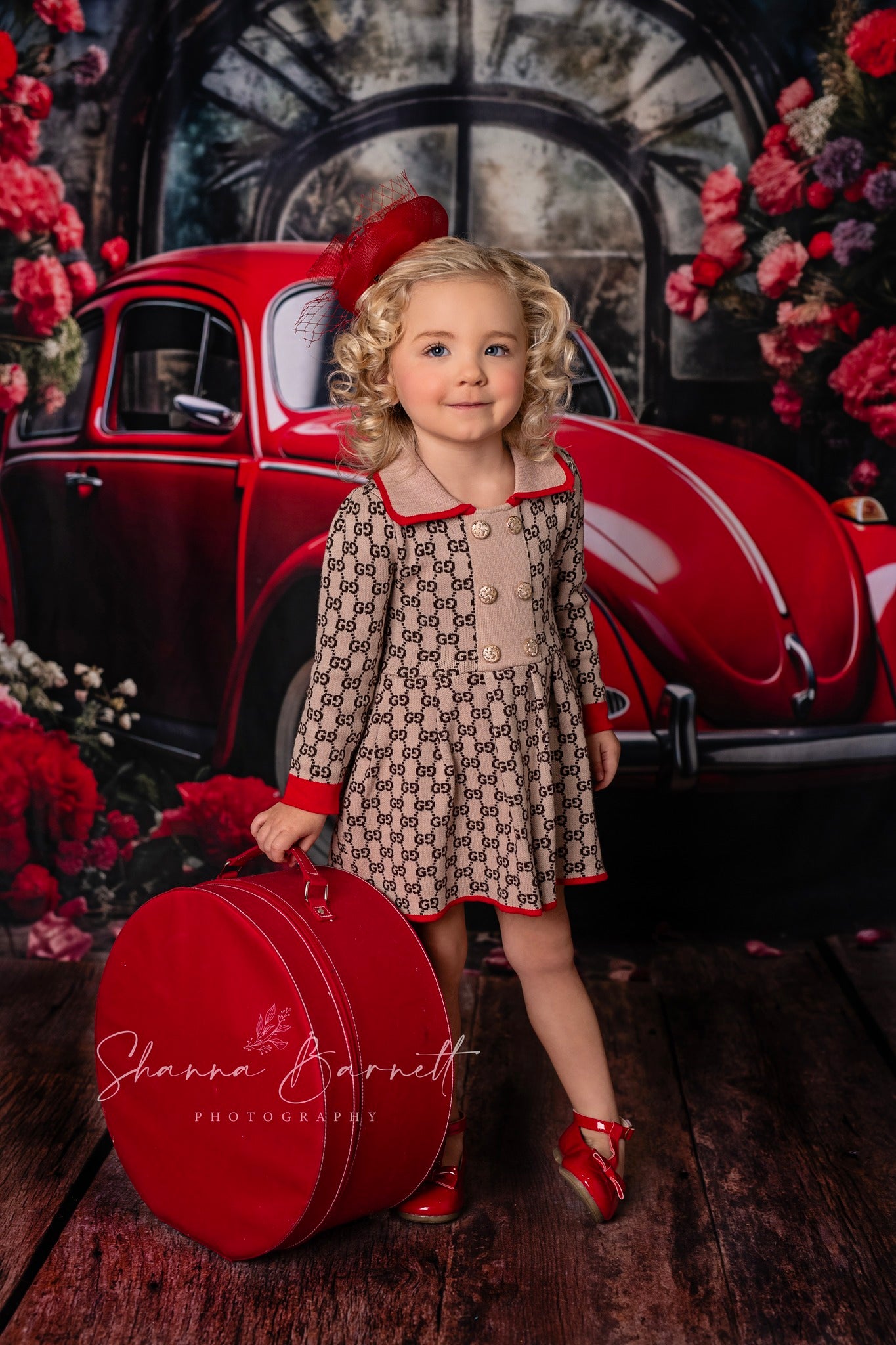 Kate Saint Valentin Voiture Rouge Toile de fond conçue par Patty Robert - Kate Backdrop FR