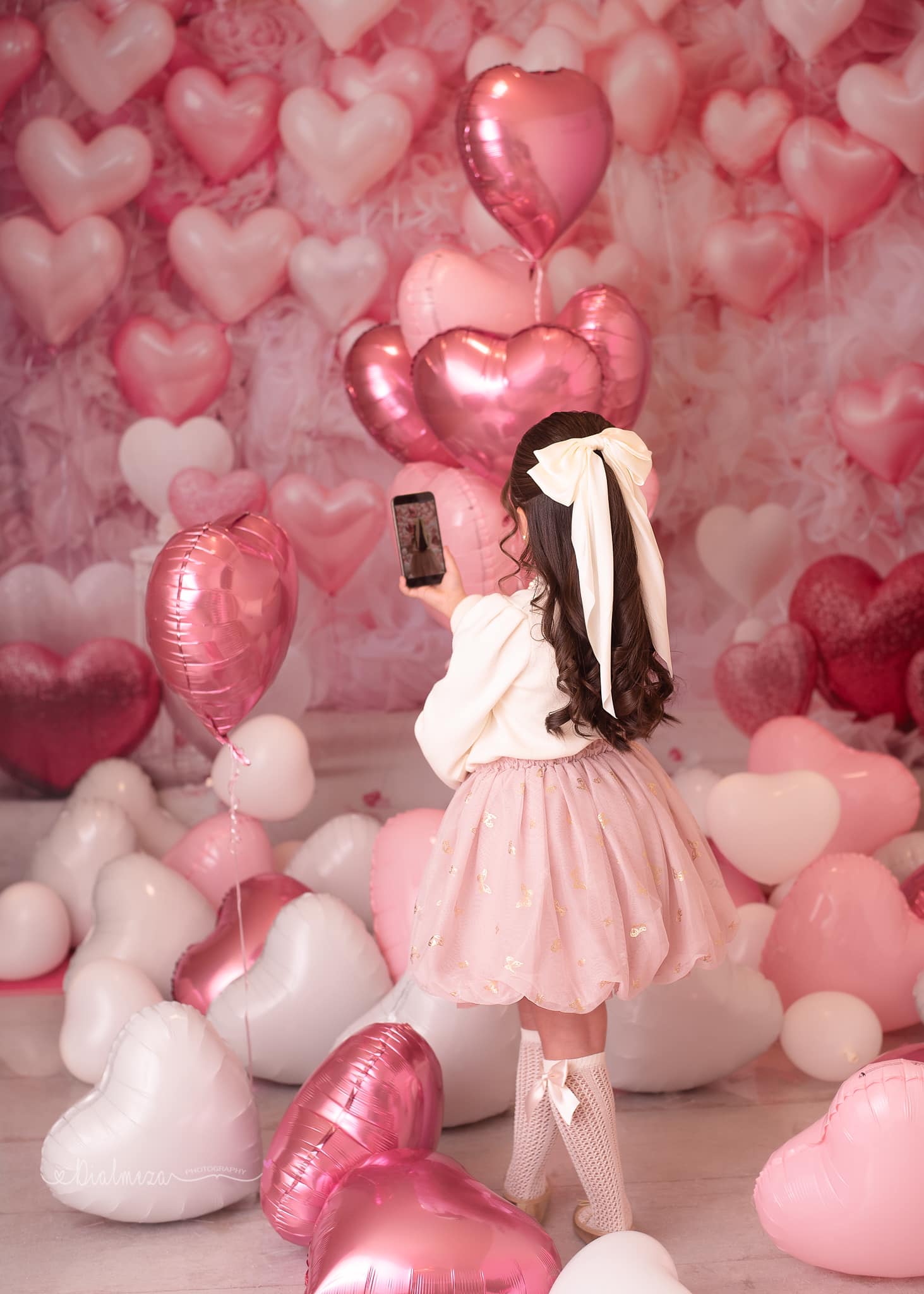 Kate Saint Valentin Rose Ballons Coeur Romantique Toile de fond conçue par Emetselch