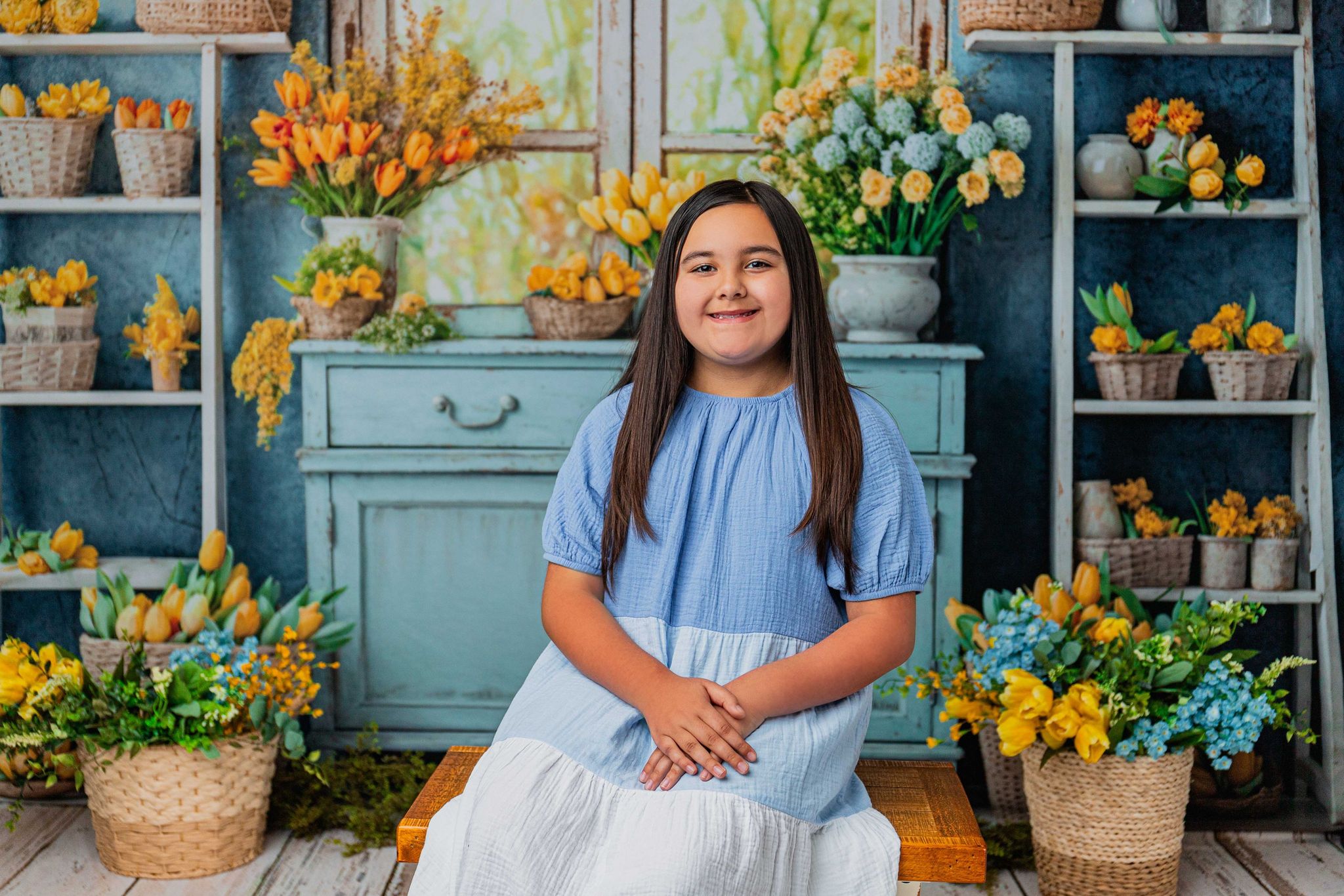 Kate Fleurs Jaune Fenêtre Bleu Chambre Toile de fond conçue par Emetselch - Kate Backdrop FR