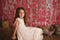 Kate Mur en Bois Grange Rouge Rustique Toile de fond conçue par Mandy Ringe