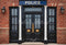 FLASH #1 Kate Commissariat Façade Briques Porte Toile de fond conçue par Emetselch