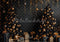 Kate Noël Sapin Cadeaux Boules Doré Toile de fond conçue par Patty Roberts - Kate Backdrop FR