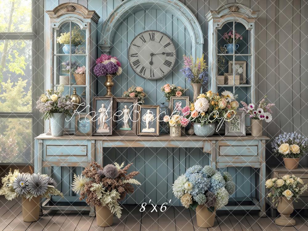 Kate Horloge Vintage Meuble Fleurs Bleu Toile de fond conçue par Mini MakeBelieve