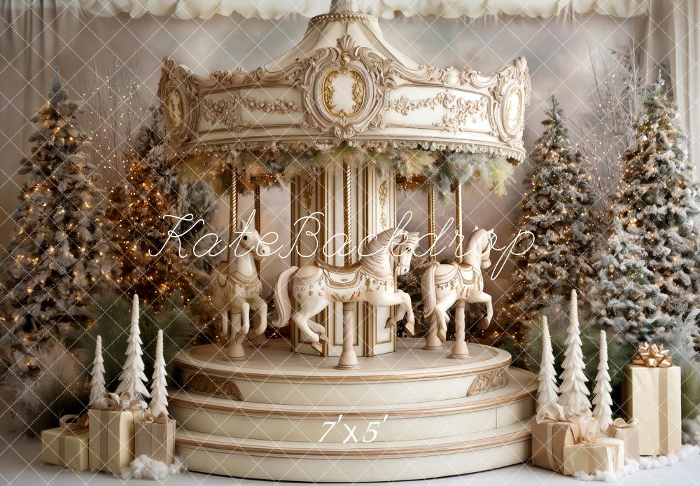 Kate Carrousel Sapins Hiver Cadeaux Toile de fond conçue par Patty Roberts - Kate Backdrop FR