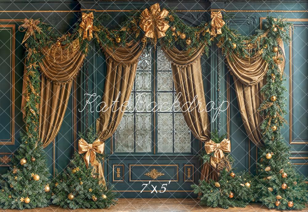 Kate Noël Fenêtre Sapins Guirlandes Or Toile de fond conçue par Emetselch - Kate Backdrop FR