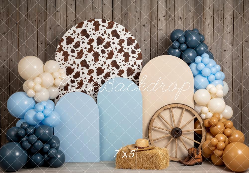 Kate Cowboy Anniversaire Ballons Bois Toile de fond conçue par Patty Roberts