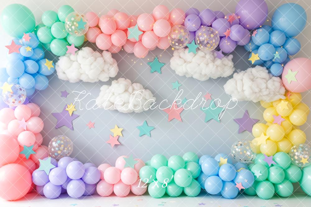 Kate Anniversaire Ballons Nuages Étoiles Pastel Toile de fond conçue par Patty Roberts