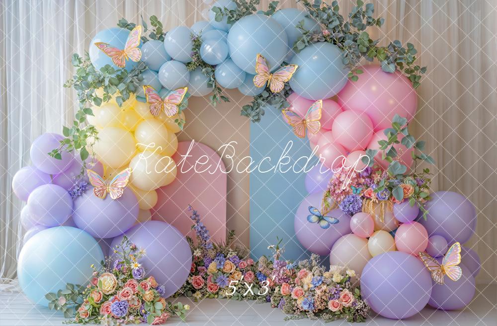 Kate Arc Ballons Papillons Fleurs Pastel Toile de fond conçue par Emetselch