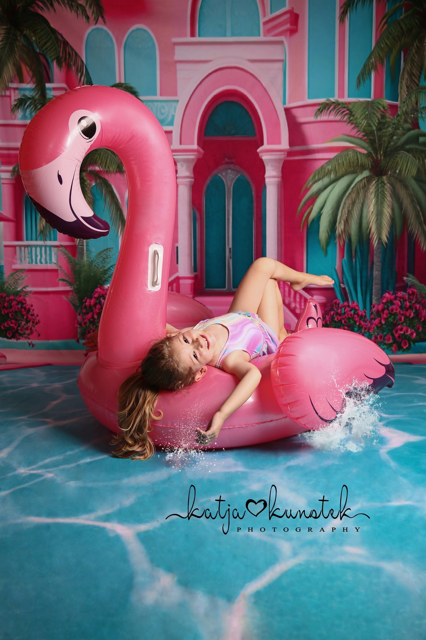 Kate Balayage Été Piscine Rêve de poupée Toile de fond conçu par Ashley Paul - Kate Backdrop FR
