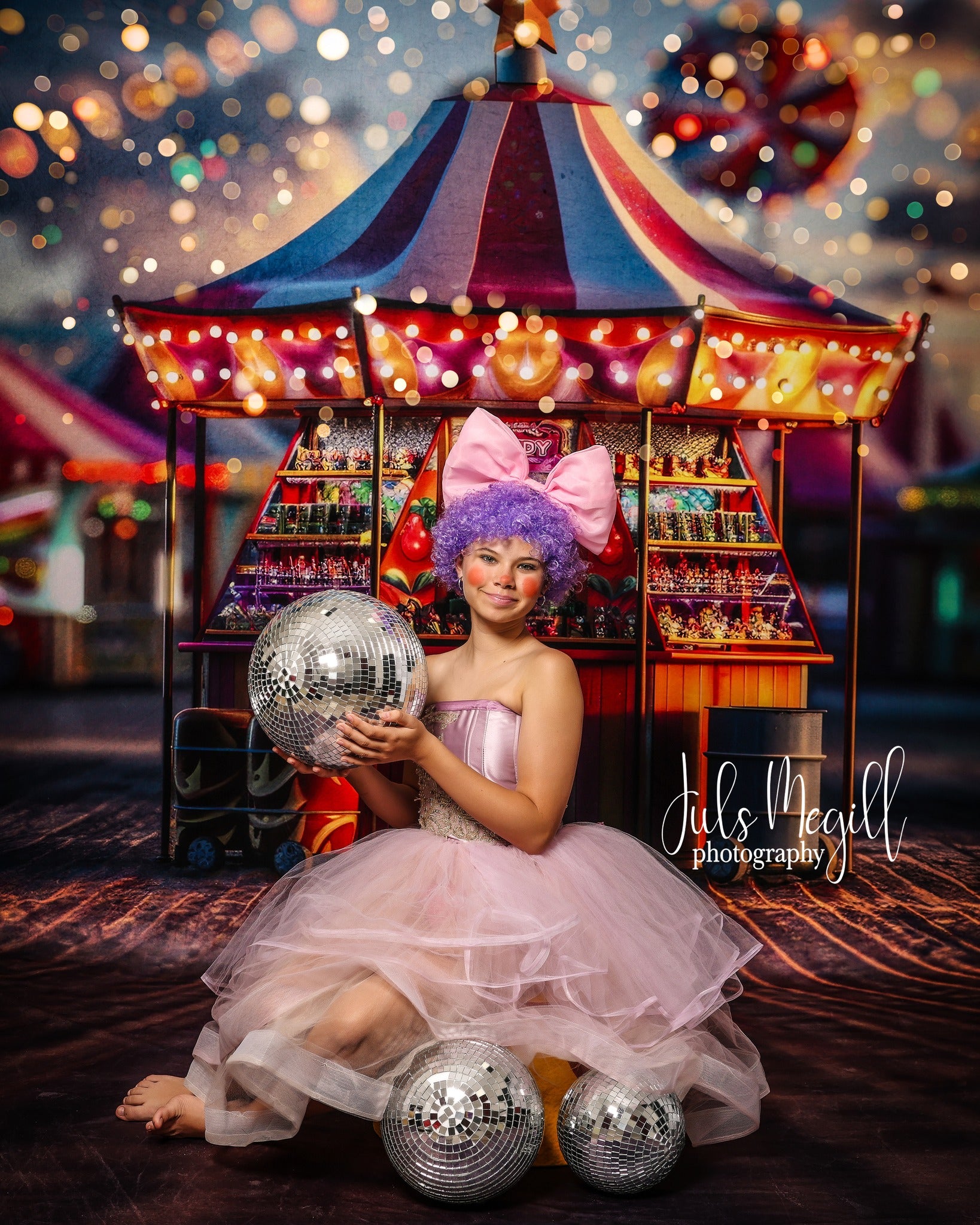 Kate Sweep Mur-à-Sol Cirque Magasin de bonbons Toile de fond conçue par Lidia Redekopp - Kate Backdrop FR