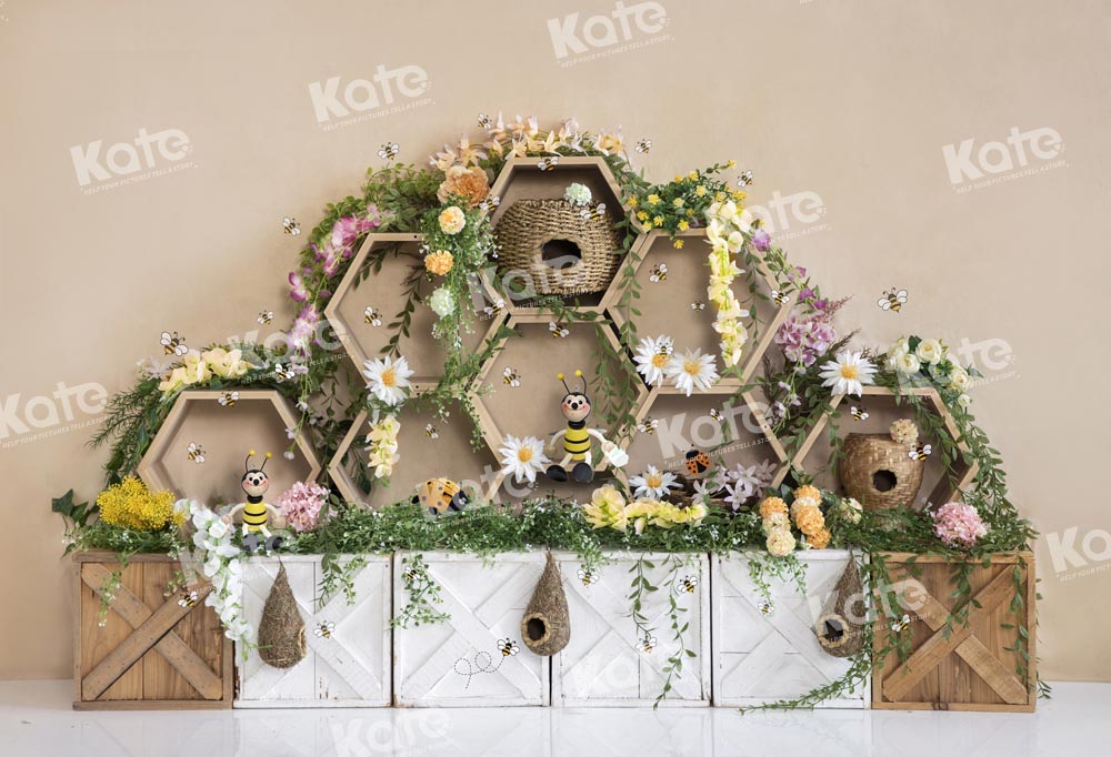 Kate Printemps Abeille Fleur Jardin Toile de fond conçu par Emetselch