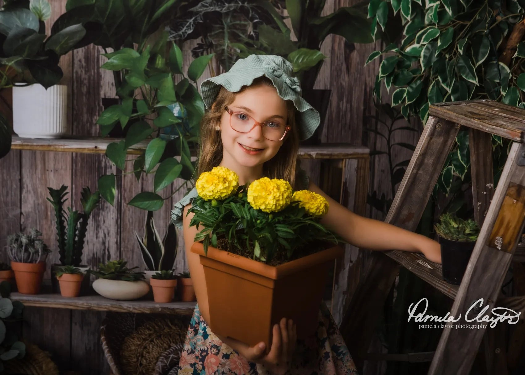 Kate Été Rustique Boutique de plantes Toile de fond conçue par Mandy Ringe