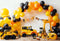 Kate Ballons jaunes Garçon Anniversaire pelle Toile de fond Conçu par Chain Photographie - Kate Backdrop FR