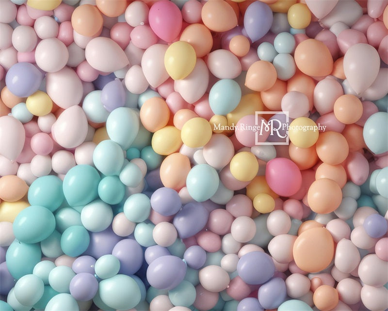Kate Brillant Pastel Coloré Mur de ballons Toile de fond conçue par Mandy Ringe