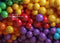 Kate Mur de Ballons Coloré Anniversaire Toile de fond conçue par Mandy Ringe - Kate Backdrop FR