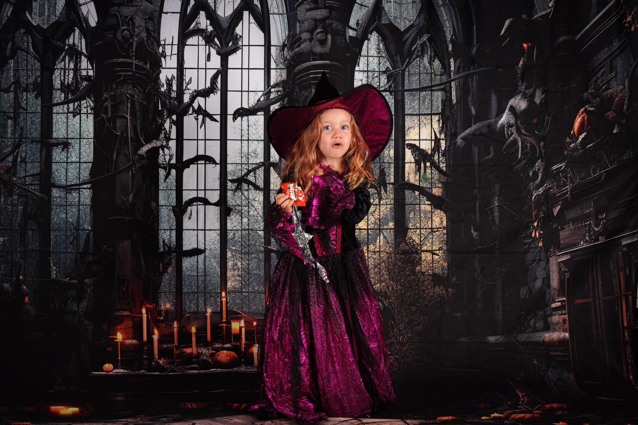 Kate Halloween Église Sombre Bougies Intérieur Toile de fond conçue par Emetselch - Kate Backdrop FR