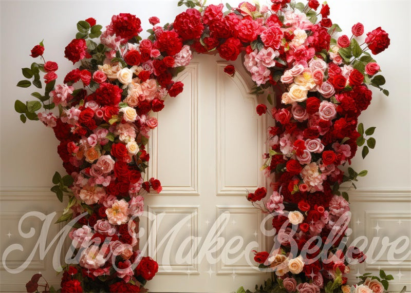 Kate Roses Rouge Intérieur Mur Blanc Toile de fond conçue par Mini MakeBelieve