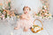 Kate Printemps Mariage Fleurs Blanc Arche Mur Toile de fond conçue par Emetselch